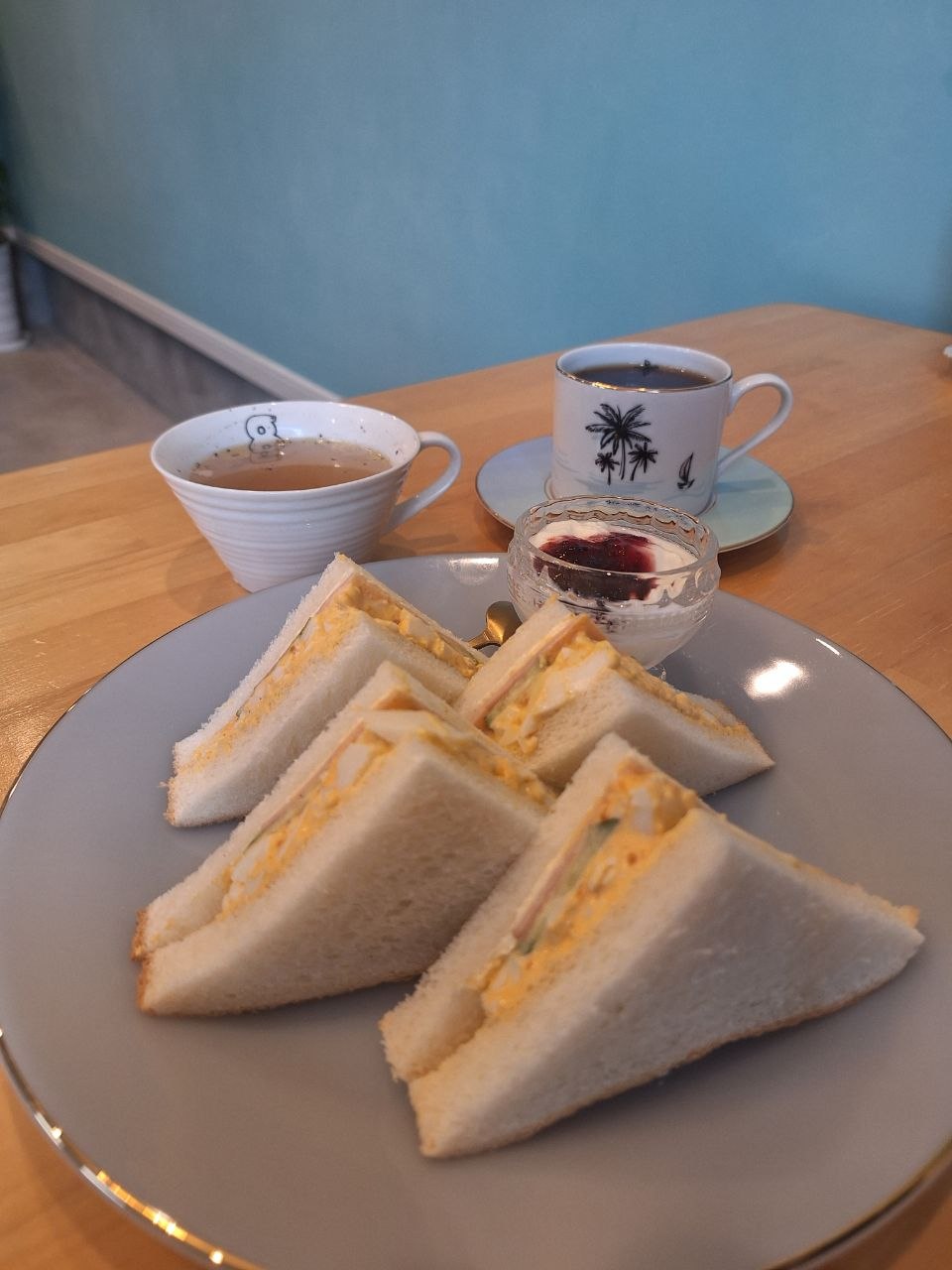 8カフェ・サンドイッチ